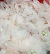 White Flower Combs for Women and Girls - Elegant Fashionable Hair Combs in Lace
