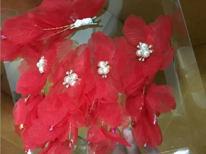 White Flower Combs for Women and Girls - Elegant Fashionable Hair Combs in Lace