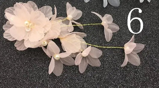 White Flower Combs for Women and Girls - Elegant Fashionable Hair Combs in Lace