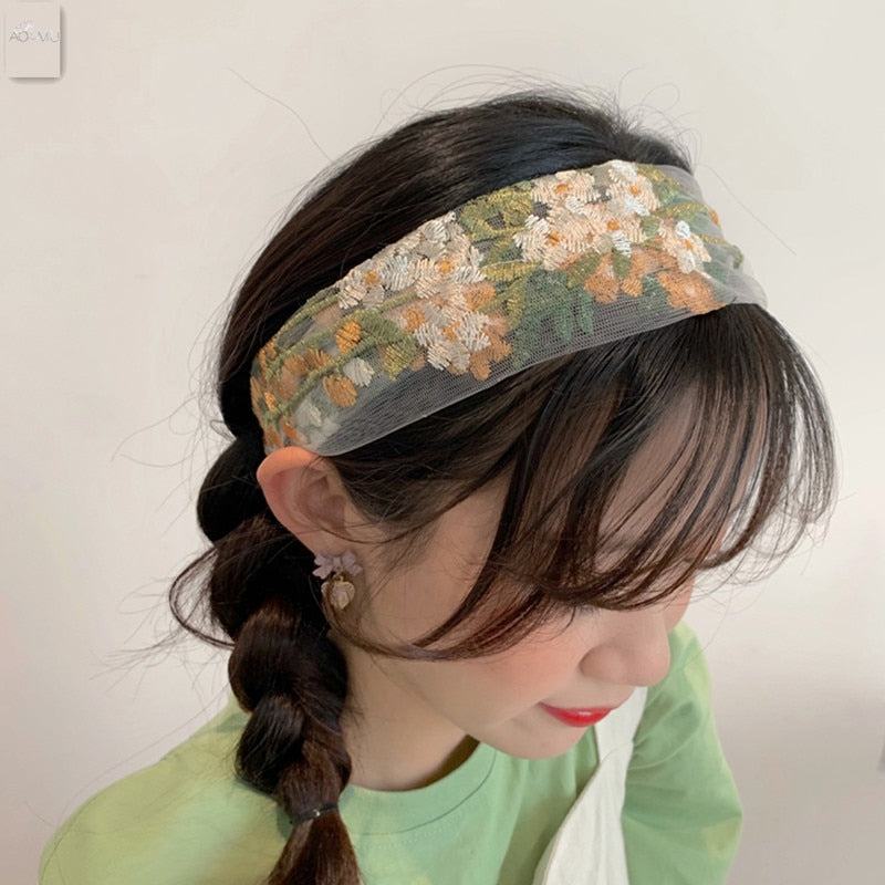 Women's fashion simple embroidery flower headband