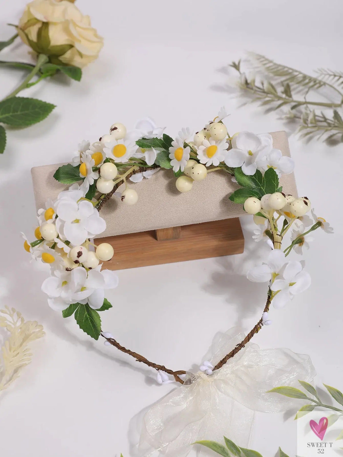 A female super Sensen department simulation flower flower seaside vacation tour shot headwear wreath SWEET T 52