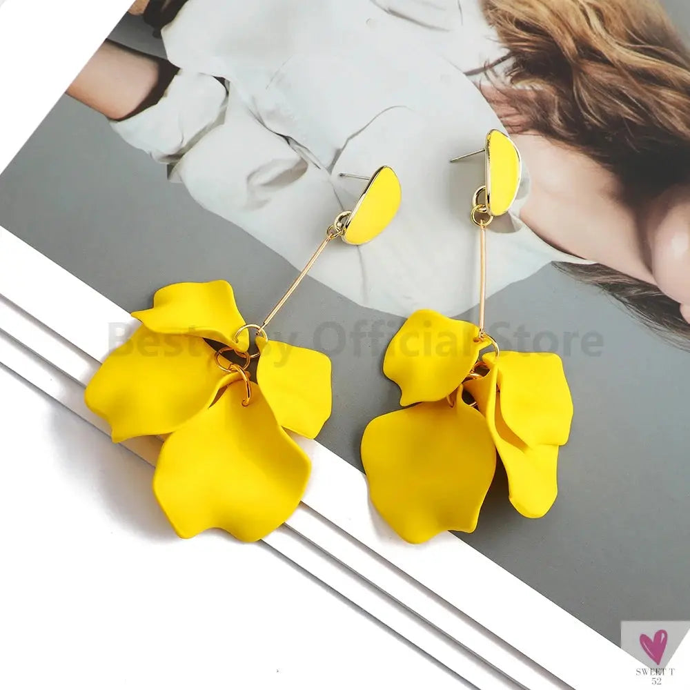 Acrylic Flower Petal Design Big Dangle Earrings For Women & Girls. Elegant Jewelry for Fashion-earrings-SWEET T 52