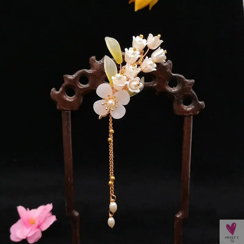 Chinese Hair Clips For Women  & Girls. Vintage Hanfu Barrettes, Retro Wedding Headpiece, Hair Jewelry Headdress Sweet T 52