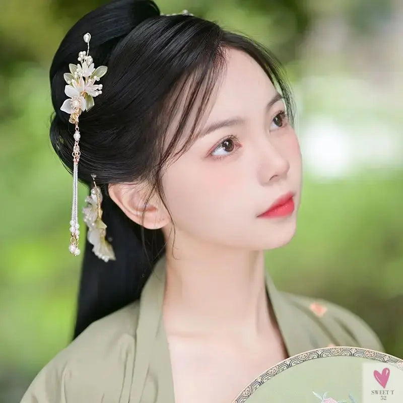 Chinese Hair Clips For Women  & Girls. Vintage Hanfu Barrettes, Retro Wedding Headpiece, Hair Jewelry Headdress Sweet T 52