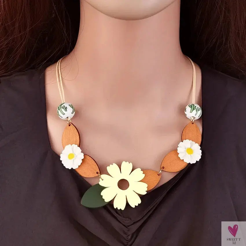Geometric Wooden Pendant, Flower Sweater Chain Necklace, Vintage Ethnic Style for Women Sweet T 52