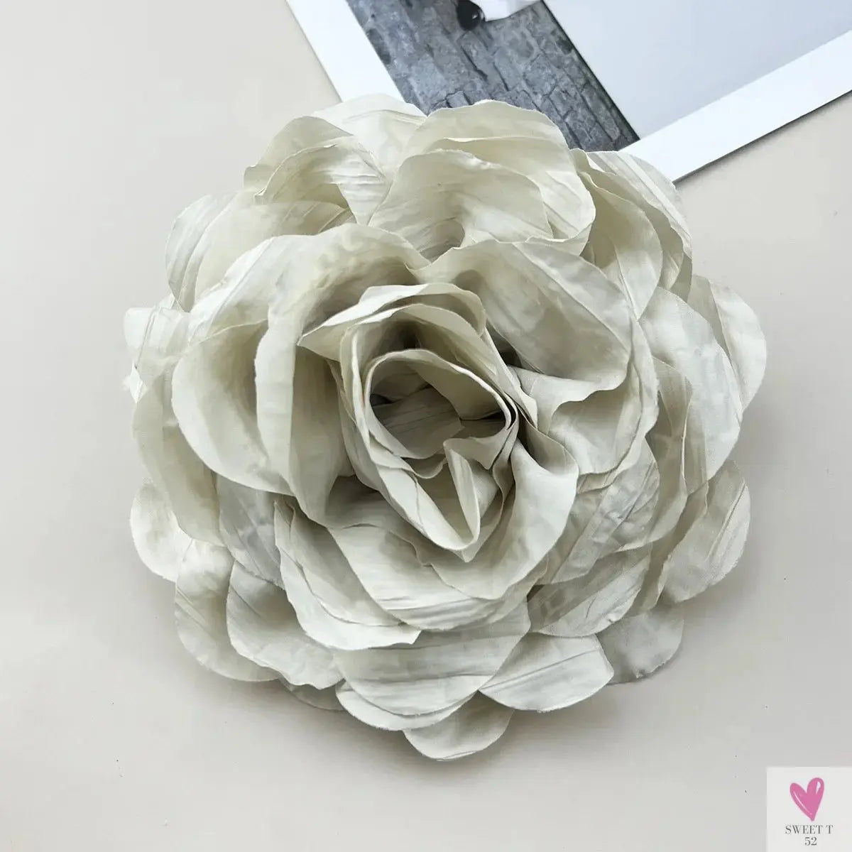 Large Flower - 16 cm Temperament Brooch Pin/Hair Pin - Handmade Flower, Versatile Clothing Accessory, Chest Flower Corsage Sweet T 52