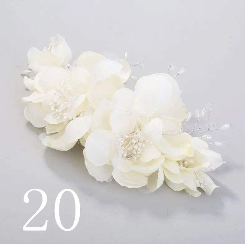 White Flower Combs for Women and Girls - Elegant Fashionable Hair Combs in Lace