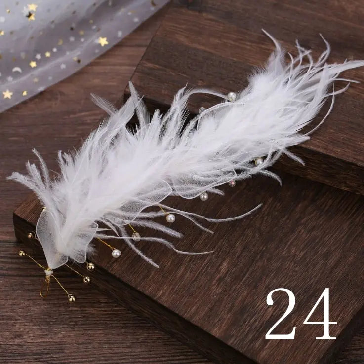 White Flower Combs for Women and Girls - Elegant Fashionable Hair Combs in Lace