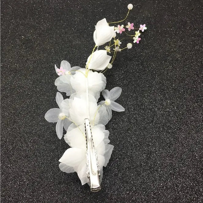 White Flower Combs for Women and Girls - Elegant Fashionable Hair Combs in Lace