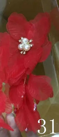 White Flower Combs for Women and Girls - Elegant Fashionable Hair Combs in Lace