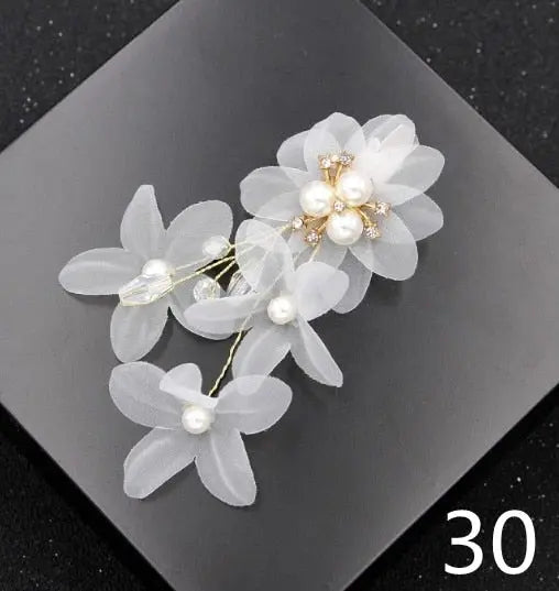 White Flower Combs for Women and Girls - Elegant Fashionable Hair Combs in Lace