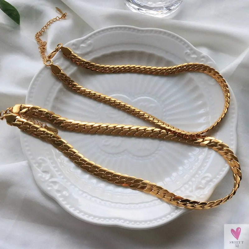 Women's Choker Style Necklace, Dangle Earrings and Bracelet Set in Gold