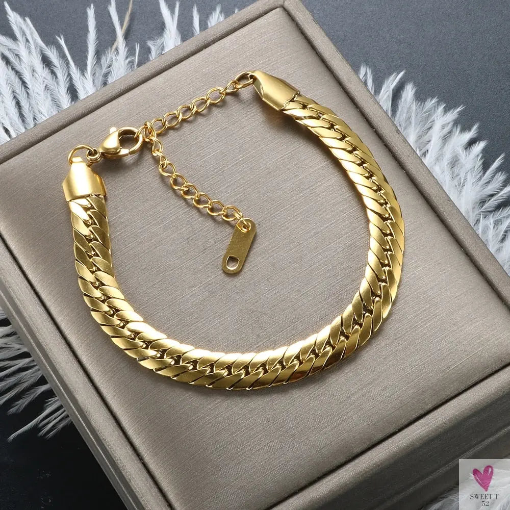 Women's Choker Style Necklace, Dangle Earrings and Bracelet Set in Gold