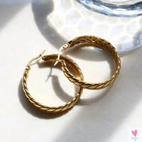 Women's Choker Style Necklace, Dangle Earrings and Bracelet Set in Gold