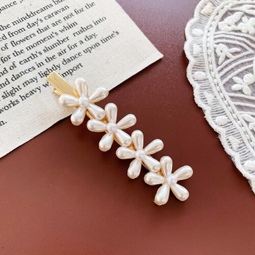 Pearl Hair Clips for Women and Girls in Flower Design for Natural or Straight Hair
